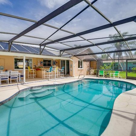 Waterfront Merritt Island Vacation Rental With Pool! 외부 사진